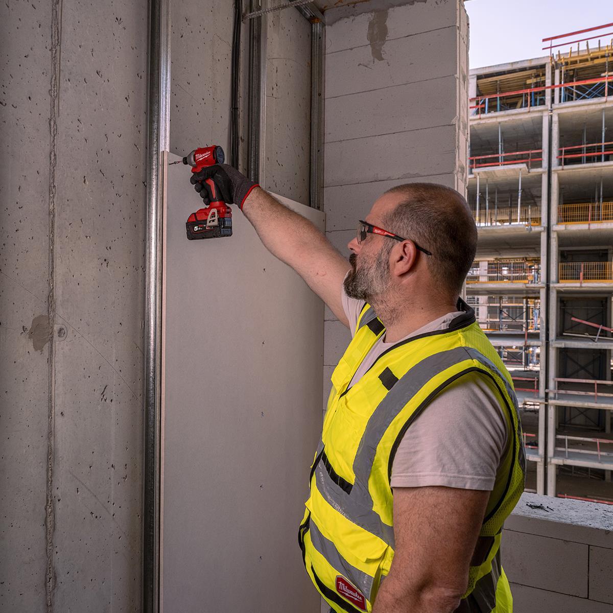 Milwaukee M18BLIDRC-0 18V Brushless 1/4" Impact Driver with 1 x 3.0Ah Battery & Charger